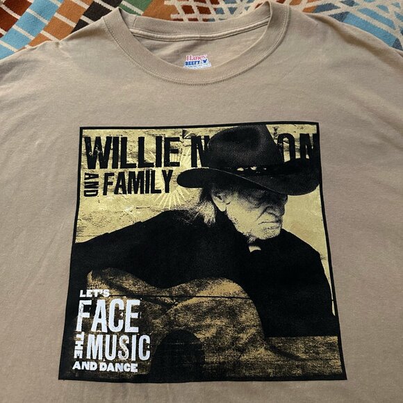 *B2G1F* Willie Nelson and Family "Trigger" T-Shirt - Picture 2 of 7